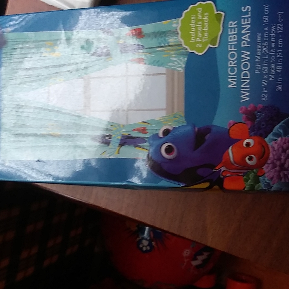 Finding Nemo window panels